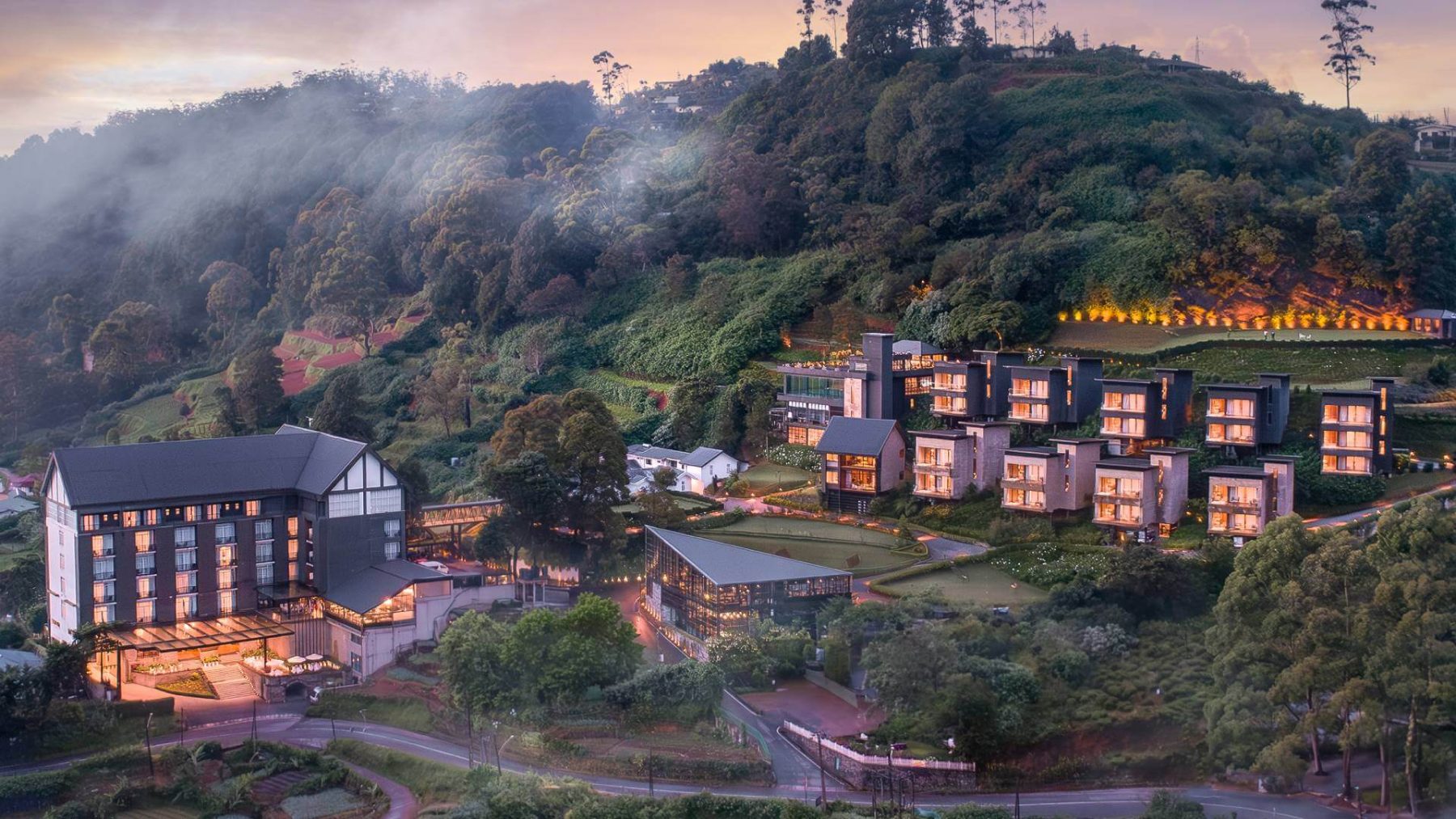 Hôtel dans les collines de Nuwara Eliya au crépuscule